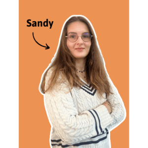Sandy – Assistante de communication Portrait de Sandy, assistante de communication