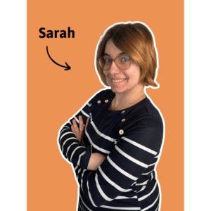 Sarah – Assistante de communication Portrait de Sarah, assistante de communication